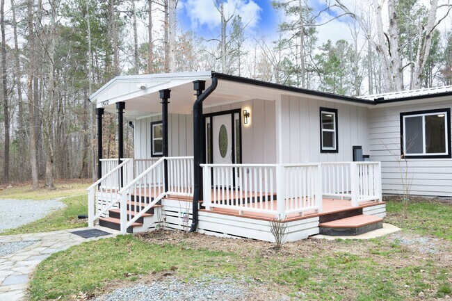 Photo - 1422 Gilmore Rd House