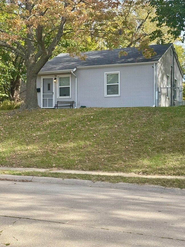 Photo - 1717 Mound St