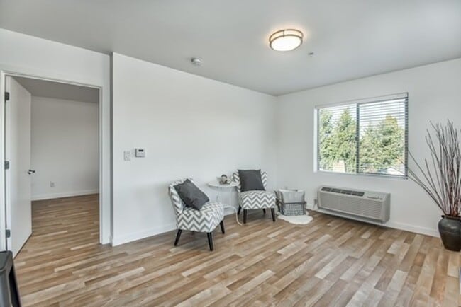 6195 N Minnesota Ave Unit 3E