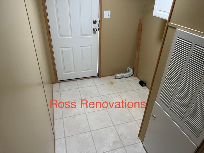 Photo - 2 Bedroom Available in West Portsmouth