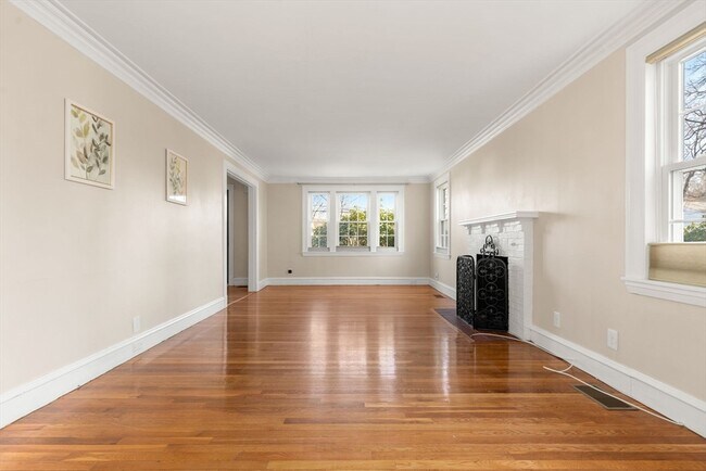 Photo - 25 Allen Ave