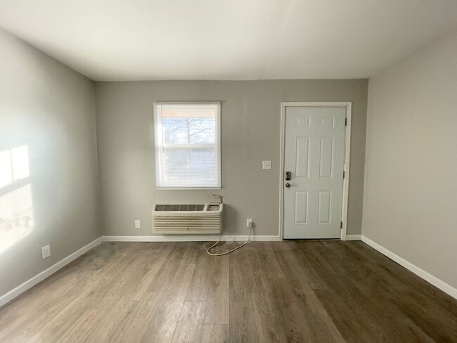 Photo - 1812 W 7th St Unit 1814 W 7th St.