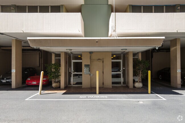Ala Wai Manor
