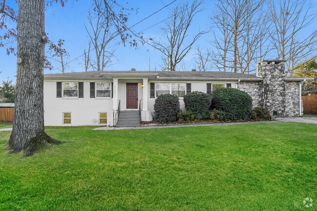 Building Photo - 7165 Rowan Rd Rental