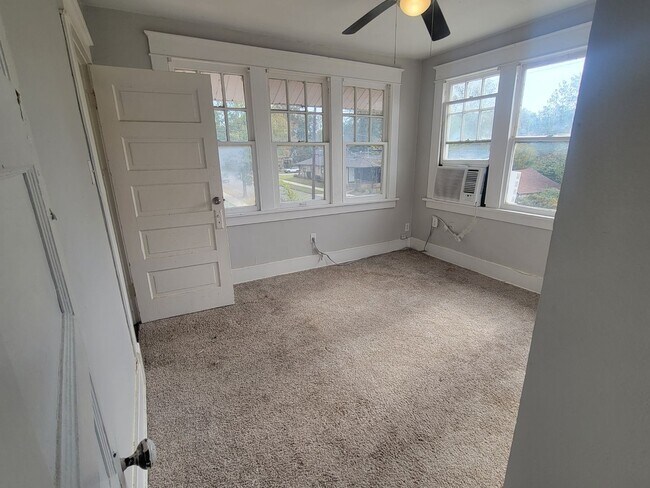 Photo - 1923 S Izard St Unidad B