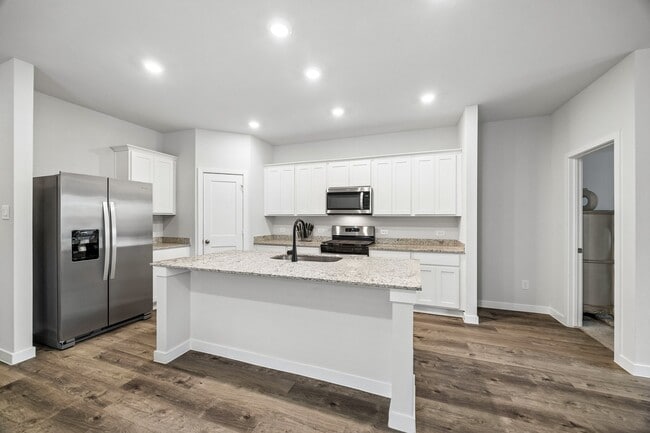 Photo - 772 Westpointe Dr