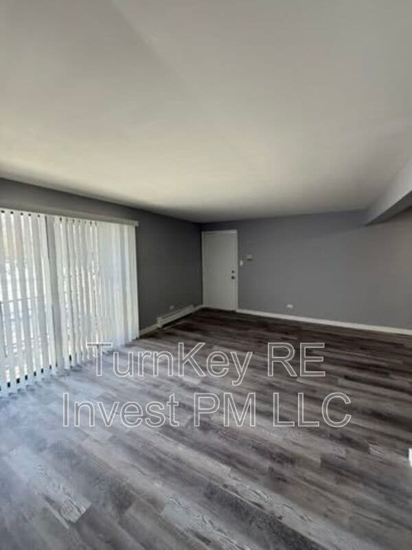 Photo - 1685 Harbor Ave
