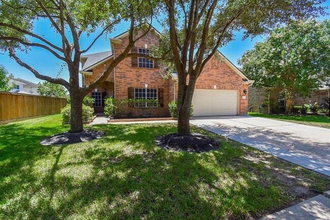 Building Photo - 16915 Locust Springs Dr Rental