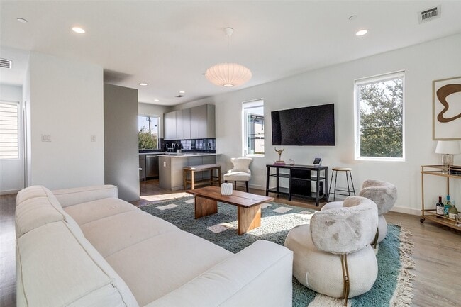 Photo - 1430 Grigsby Ave