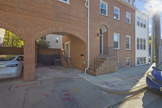 Photo - 116 Commerce St