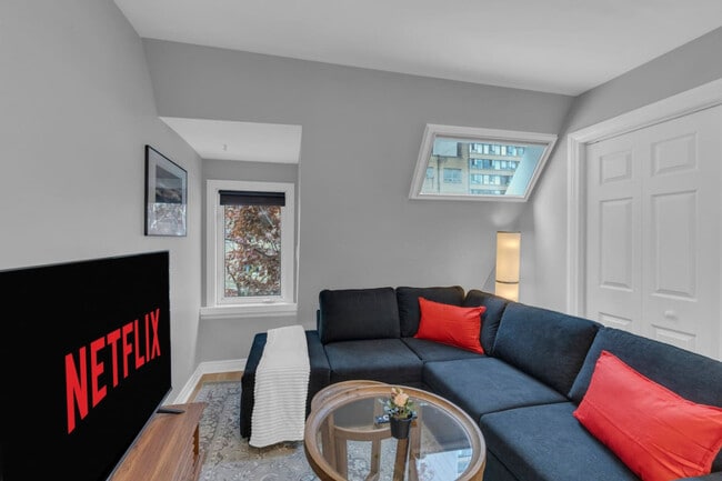 Building Photo - 31 Granby St Unit SI ID1403759P