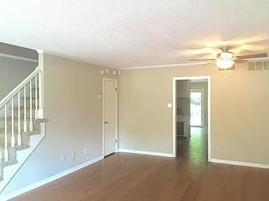 Photo - GREAT LOCATION 2BED 2BATH! FENCED IN YARD!
