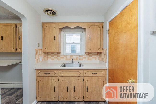 Photo - 25370 Drakefield Ave