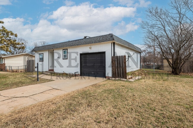 Photo - 2722 N Holyoke St