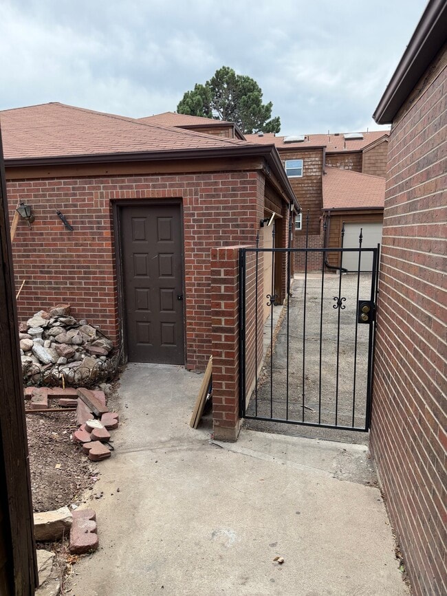 12232 E 2nd Dr.