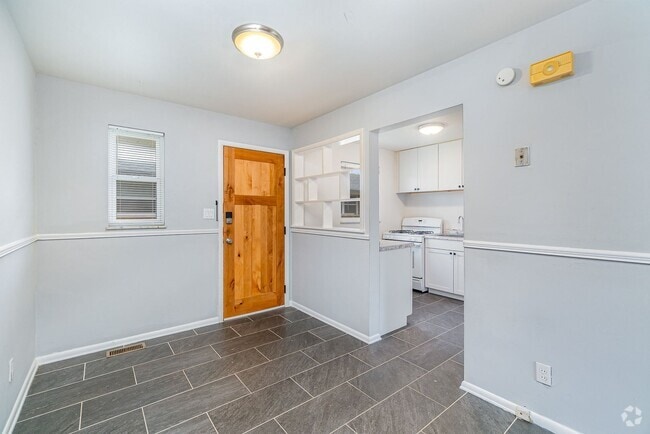 Building Photo - 7204 Longfield Dr Unit #3 Rental