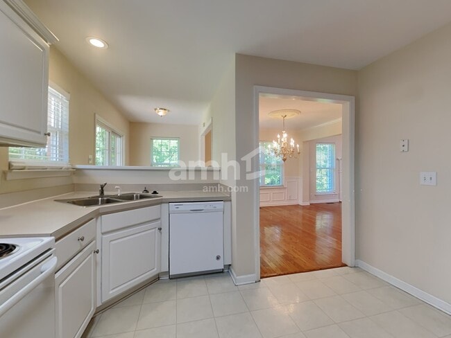 Photo - 3146 Jenkins Dr