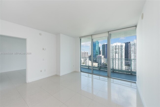 Photo - 92 SW 3rd St