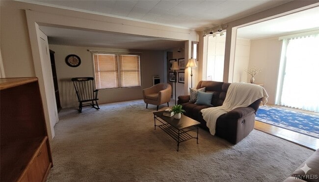 Photo - 2 Balzac Ct
