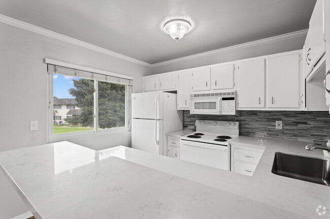 Building Photo - 4497 S 1175 W Unit Mountain View condos