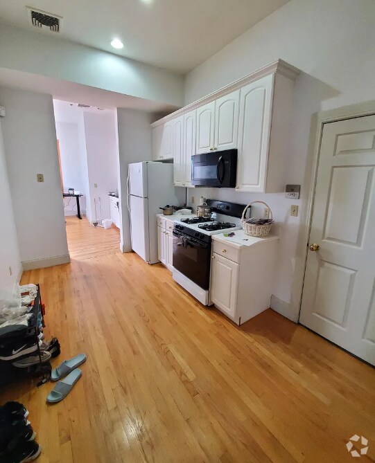 Building Photo - 183 Columbia St Unit 303 Rental