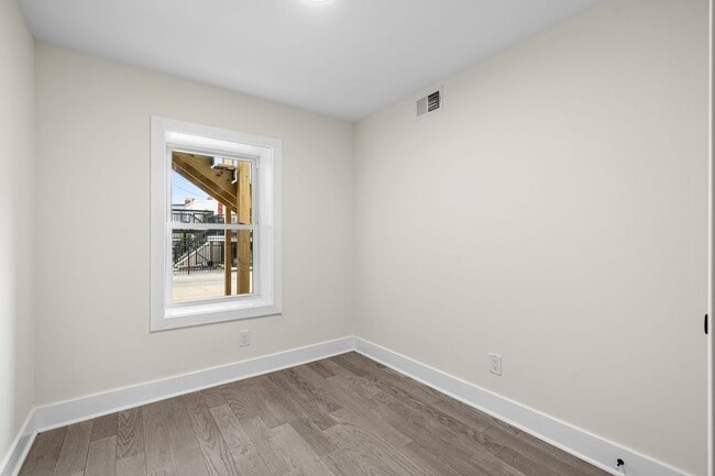 Photo - 3552 Warder St NW Unit 1