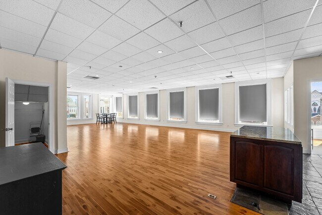 Photo - 44 S Jefferson St Unit Suite 204