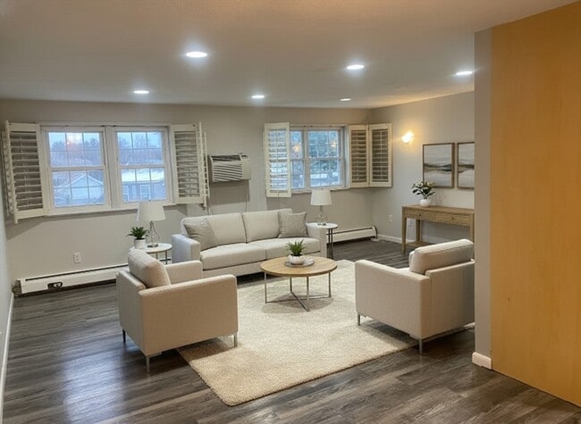 Building Photo - 271 Boston Post Rd E Unit 4