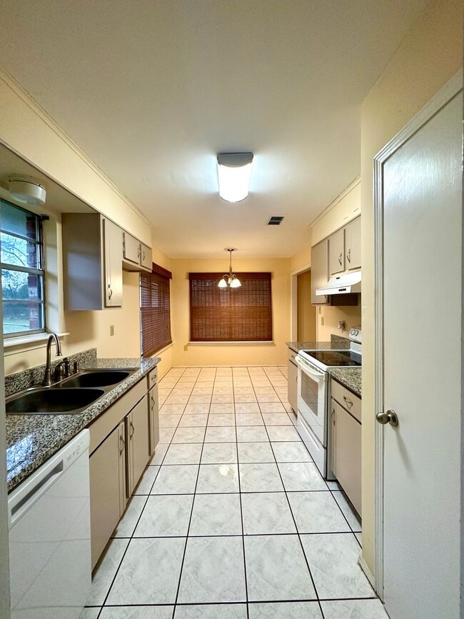 Photo - 3BR 2BA House in South River Oaks