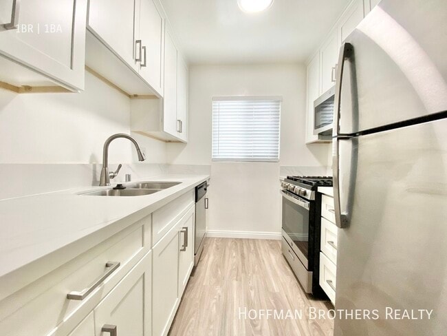 Photo - 3740 Westwood Blvd Unidad 7