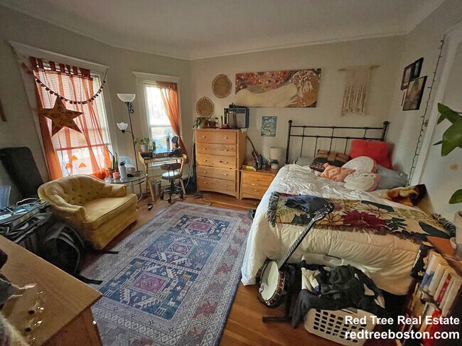 Photo - 85 Lowden Ave Unit 1