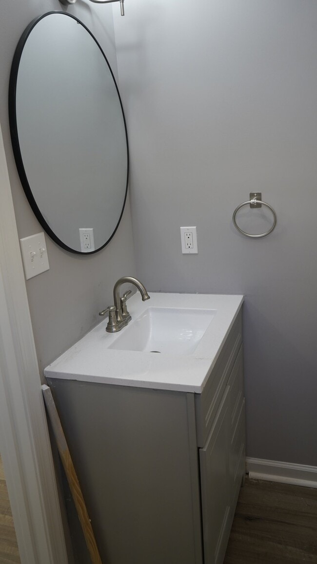 Photo - 308 King St Unit #2