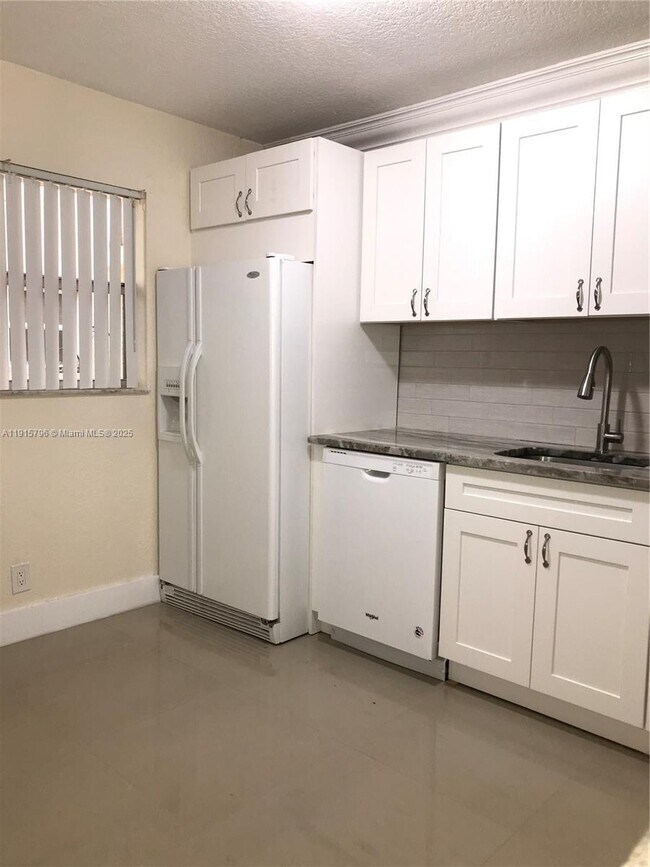 Photo - 3100 Riverside Dr Unit 108