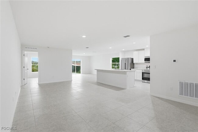 Photo - 3418 20th St SW