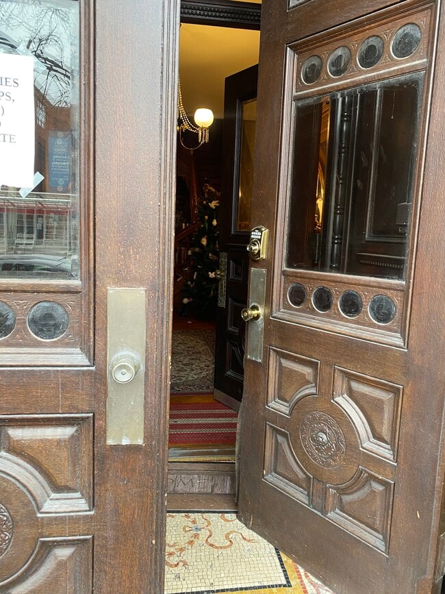 Photo - 182 Washington Ave Unidad Third floor mansion apt.