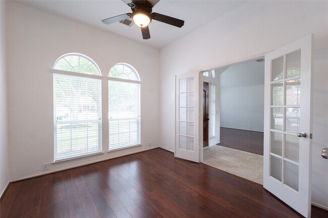 Photo - 10307 Sablebrook Ln