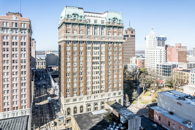 Photo - Goodwyn Condominiums