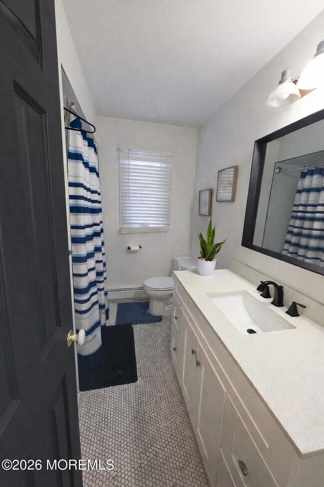 Photo - 930 Fairview Dr