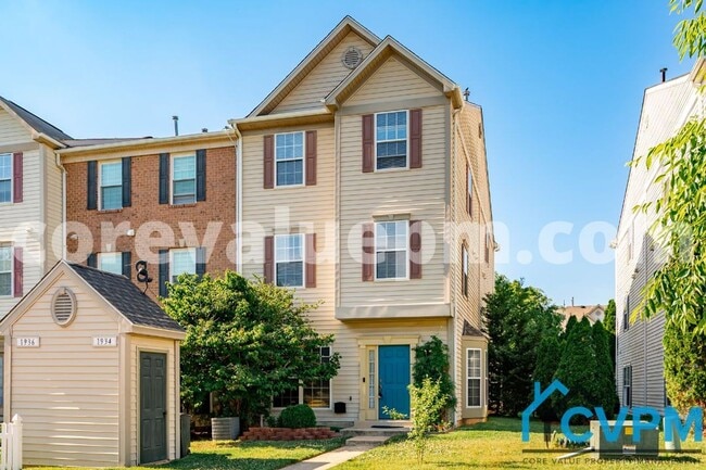 Building Photo - 1934 Hackberry Ct