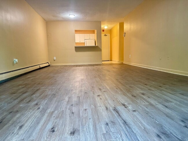 Photo - 32 Whites Ave Unit E112