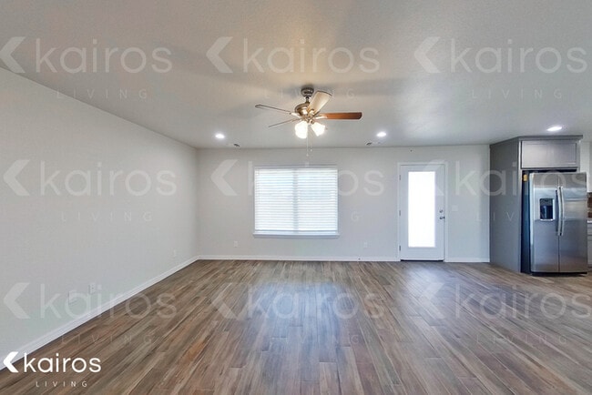 Photo - 2806 Daytona Ave