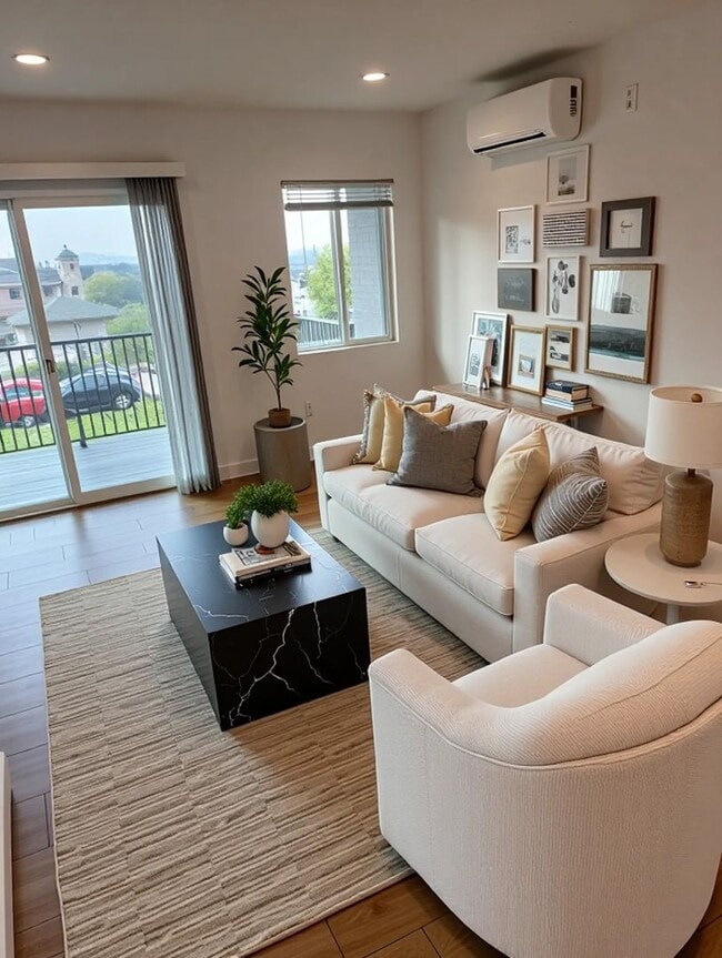 Building Photo - Newly renovated One Bedroom One bathrood apartment Unit 4