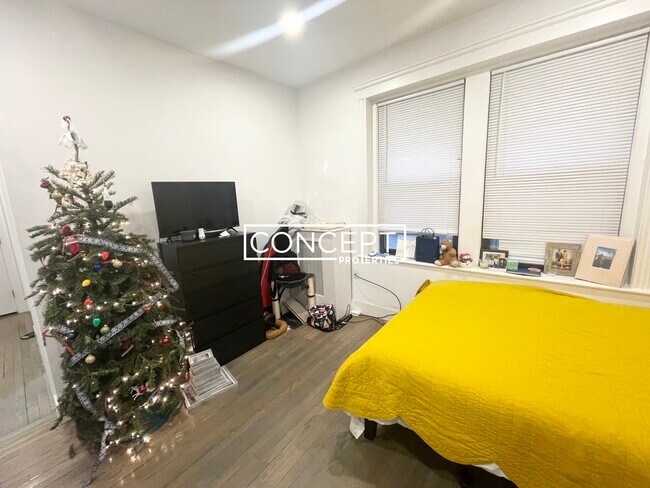 Photo - 11 Peterborough St Unit 5CP
