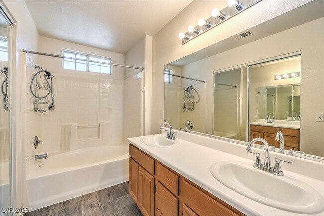 Building Photo - 1452 Rothwell Ct