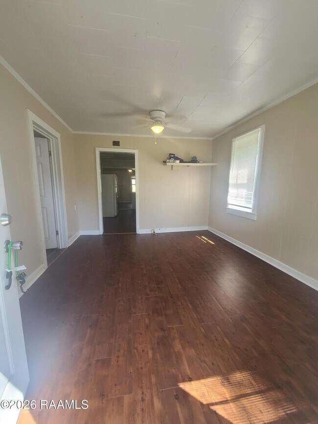 Photo - 1032 N Railroad Ave