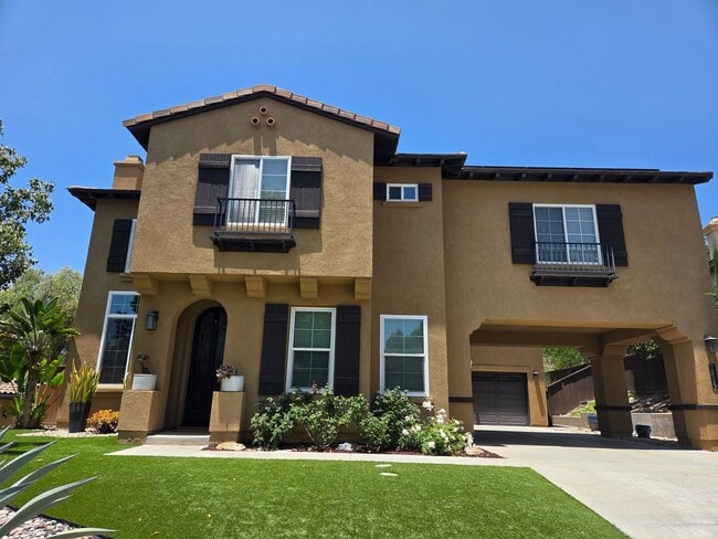 Building Photo - Large 4 Bedroom Home in Rolling Hills Ranch!