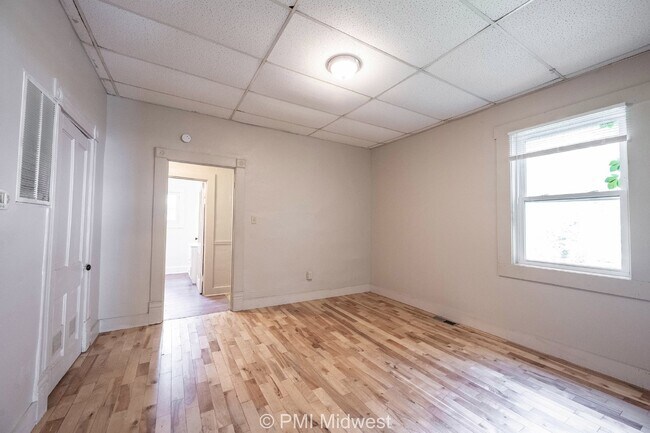 Photo - 632 S State St