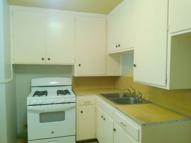 Photo - 4322 Fir St