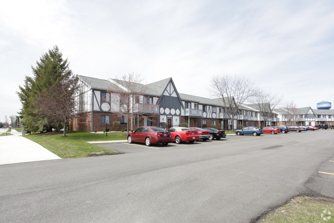 Brookshire Apartments - Brookshire Apartments