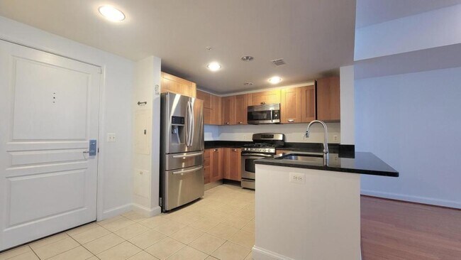 Photo - 2451 Midtown Ave